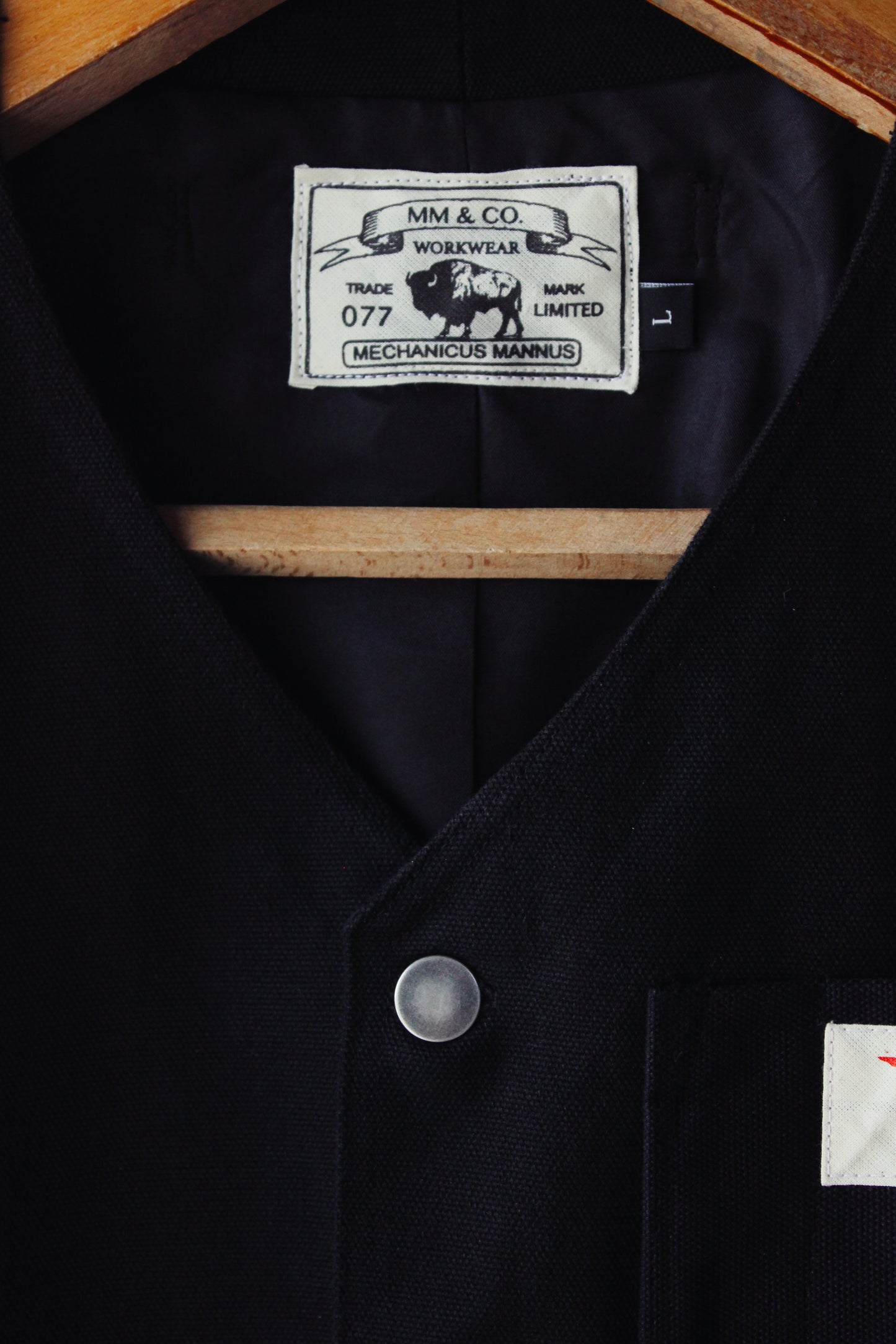 The ‘ 077 work vest v1 ’